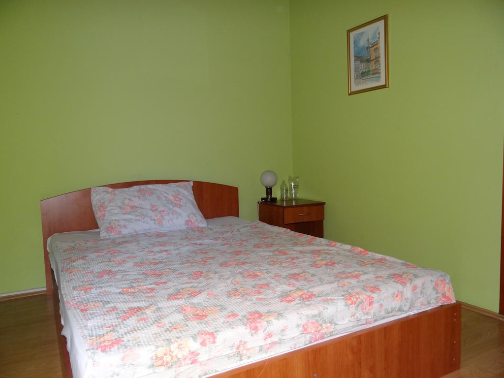 Nasa Tvrdava Guest Accommodation Novi Sad Exteriör bild