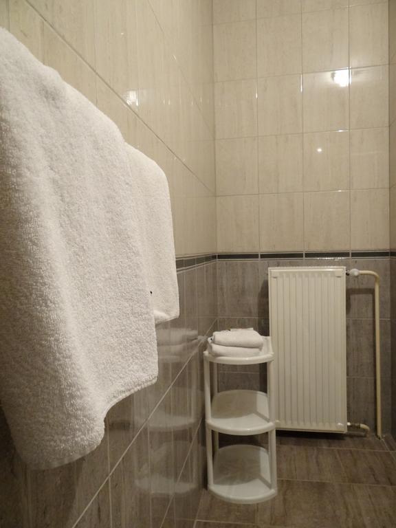 Nasa Tvrdava Guest Accommodation Novi Sad Exteriör bild